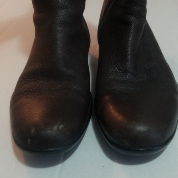 Authentic Prada tall leather choc.brown boots 37 - Picture 5 of 8